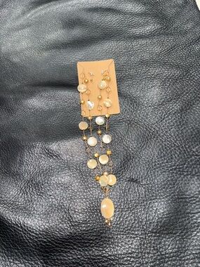 Beaded Necklace With Two Sets Of Earrings